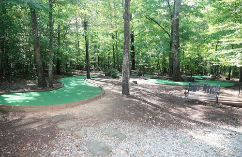 Gordonsville Cabin | Luxurious Shenandoah Crossing, 2 Bedroom Resort Cabin