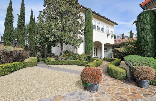 Sonoma House | Luxurious Sonoma Villa with Pool/Spa - 1 mi. from Sonoma sq., 6 bikes!