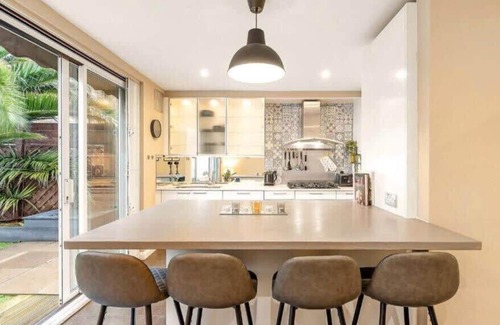 Belsize House | Luxurious & Spacious Townhouse