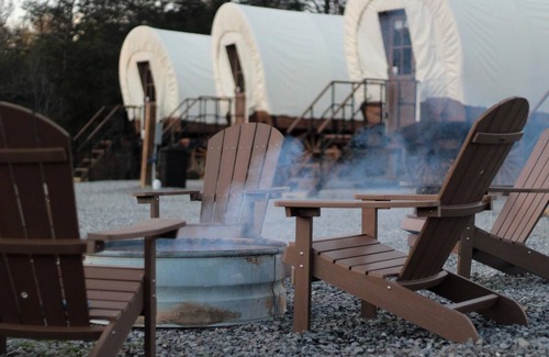 Sevierville Resort | Luxurious Stay in a Covered Wagon