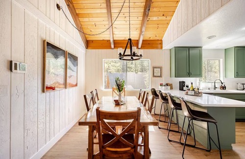 Montgomery Estates House | Luxurious Tahoe Retreat w/Sauna & Games