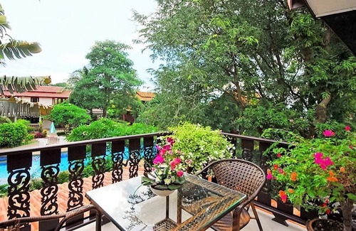 Bang Po Villa | Luxurious Thai-Style Villa with a Swimming Pool Just 20 Meters from Beach Access