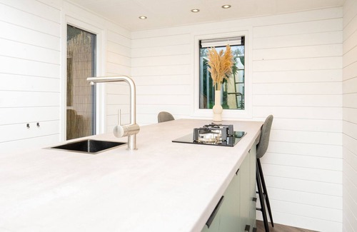 Oudesluis House | Luxurious Tiny House with terrace and great view (30min from Adam!)