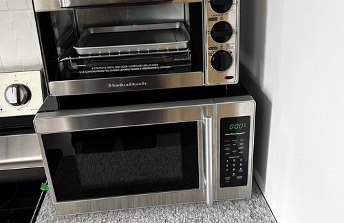 Airport Road Business Centre House | Luxurious townhouse condo yyz