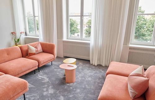 Historical Center Bruges House | Luxurious townhouse in AAA location with nearby parking.