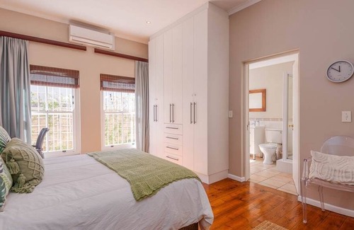 Claremont House | LUXURIOUS TWO BEDROOMS