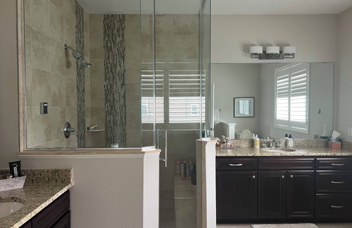 Oakmont House | Luxurious U.S. Open 4-bedroom townhome near Oakmont Country Club