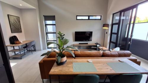 Menlo Park Apartment | Luxurious Upmarket Apartment