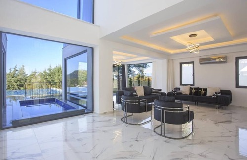 Oludeniz House | Luxurious Villa Canada By Luxury Group - 5 Master Bedrooms
