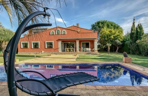 Perelada Villa | Luxurious Villa for 8 people in Peralada Golf course