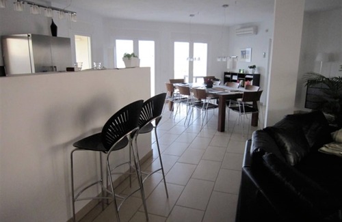 Mijas Villa | 'Luxurious villa in the sun' with Sea & Mountain View, Pool, A/C & Wi-Fi