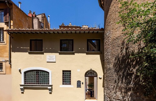 Trastevere Villa | Luxurious Villa in the Heart of Trastevere