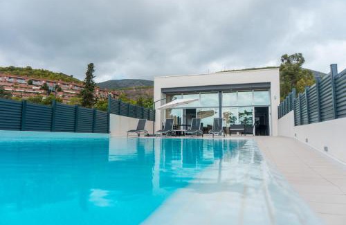 Sitges Villa | Luxurious Villa Marly I to two minutes the beach