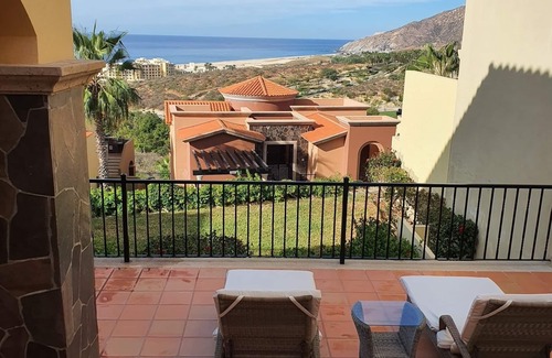 Marina Villa | Luxurious Villa at Montecristo Estate David & Lorena