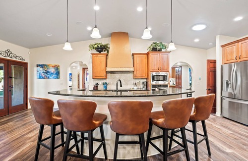 Tortolita Villa | Luxurious Villa Paradiso, Luxurious Villa-6,600 SF, 3.3 Acres, Theater-2 Primary Suites