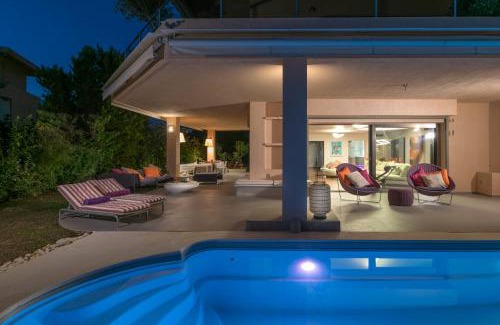 Saronikos Villa | Luxurious Villa Philoxenia