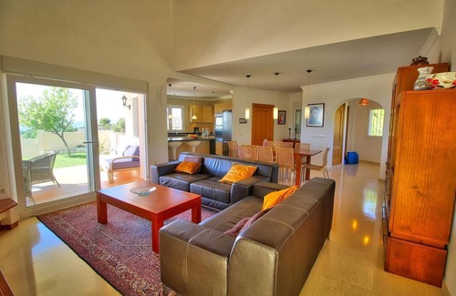 Mijas Villa | Luxurious Villa with Private Pool, Wi-Fi, A/C, Terrace & Garden, NO under 40