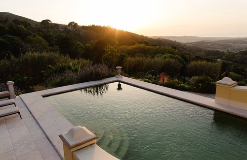 Sintra Cottage | Luxurious Villa with pool, ocean views and seclusion