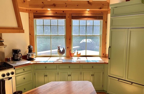 Sister Bay House | Luxurious Waterfront Door County Home