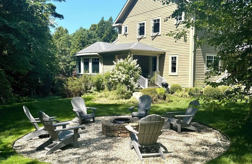 Great Barrington House | Luxuriously Comfortable Country Home