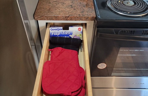 New Center Detroit Apartment | Luxury 1-bd apt w/WiFi, Parking, AC, and Balcony in fantastic Detroit. 1