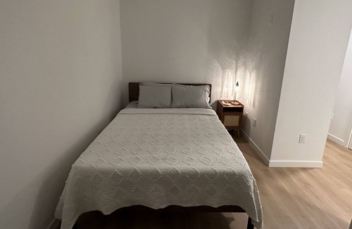 Hackensack River Waterfront Apartment | Luxury 1 Bedroom Apt. with Amenties