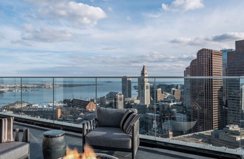 North End Apartment | Luxury 1 bedroom downtown appartment