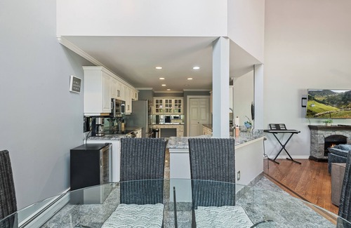 Stony Point Villa | Luxury 10BR Escape w/Pool, Hot Tub & Game Lounge