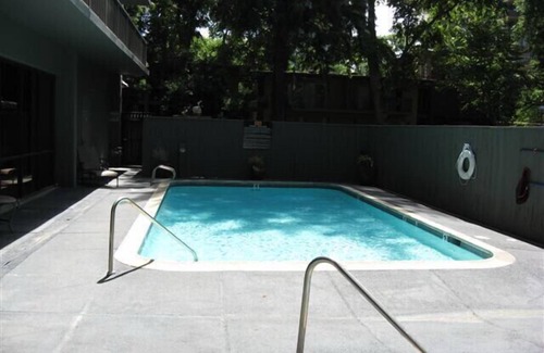 Downtown Sacramento Condo | Luxury 12th Floor Downtown Condo Capitol View 31 night minimum stay