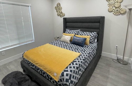 Ladera Heights Condo | Luxury 1Bed The Grove Weho Melrose Beverly Hills