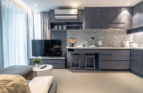 Kamala Apartment | Luxury 1BR Apt L204 Kamala Resort by IBG Property
