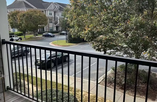 Cumberland Condo | Luxury 1Br Condo - 5 mins Truist Park & The batterynn