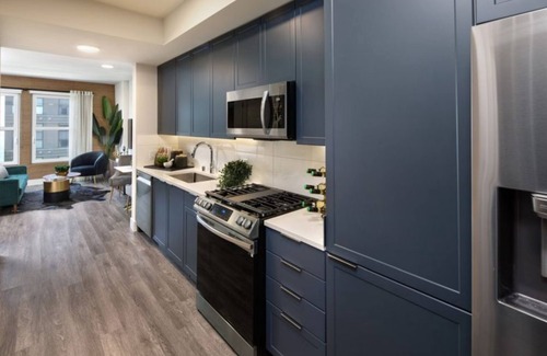Centennial Condo | Luxury 1BR Condo in Highwater Redwood City