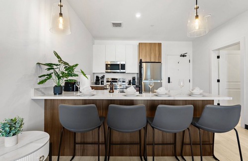 Everett Apartment | Luxury 1BR near Boston 3721