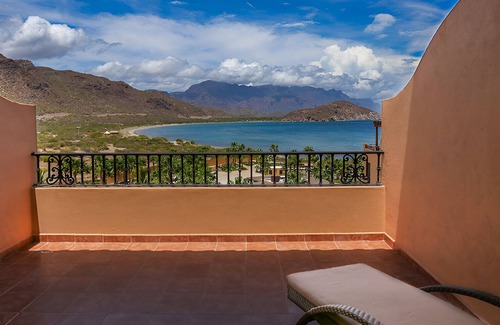 El Marasal Resort | Luxury 1BR Suite With TPC Golf Course Access and Amazing Views!