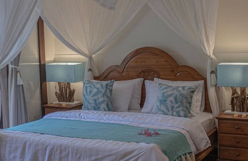 Seminyak Villa | Luxury 2 bedrooms villa with private pool