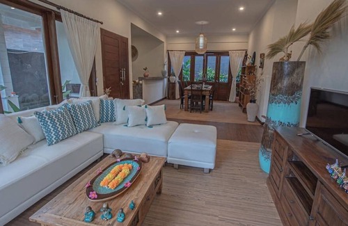 Seminyak Villa | Luxury 2 bedrooms villa with private pool