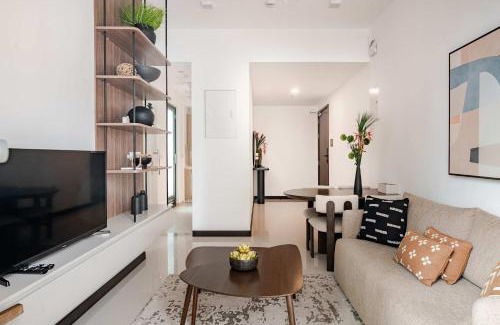 Ibbanwala Apartment | Luxury 2 Bed 2 Bath at Trizen by Resident Villas