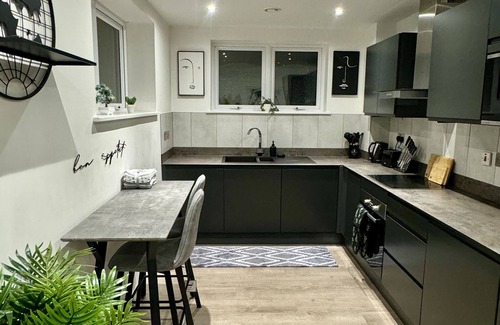Luton Apartment | Luxury 2 bed Apartment in Town Centre - FREE WIFI!