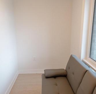 Ajax Villa | Luxury 2-Bed Townhouse Near Waterfront & Downtown