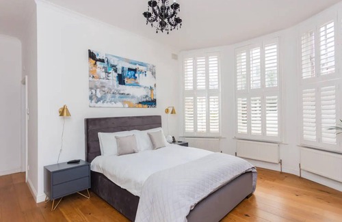 Streatham Hill Apartment | Luxury 2 Bedroom Apartment with gym