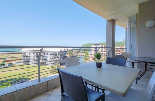 Durban Point Apartment | LUXURY 2 BEDROOM APARTMENT - DBN THE SAILS WATERFRONT