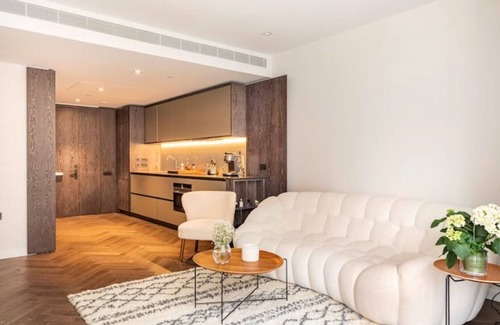 Queenstown Apartment | Luxury 2 Bedroom Flat in Battersea Power Station!