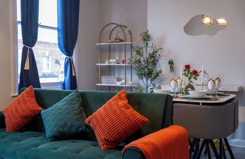 Harrow Road Apartment | Luxury 2-Bedroom Home - Minutes to Central London