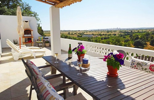 Vale de Parra Villa | Luxury 2 bedroom Villa on Quinta da Saudade, with 2 pools, tennis court, etc.