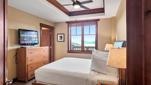 Peak 8 Apartment | Luxury 2-Bedroom Resort Suite at One Ski Hill Place Breckenridge with Mountain Views and Resort Ameneties
