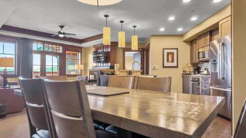 Peak 8 Apartment | Luxury 2-Bedroom Resort Suite at One Ski Hill Place Breckenridge with Mountain Views and Resort Ameneties