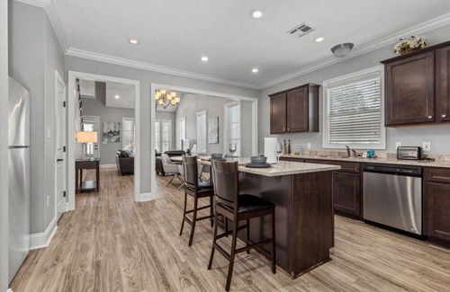 Prien House | Luxury 2 Bedroom Townhouse #1