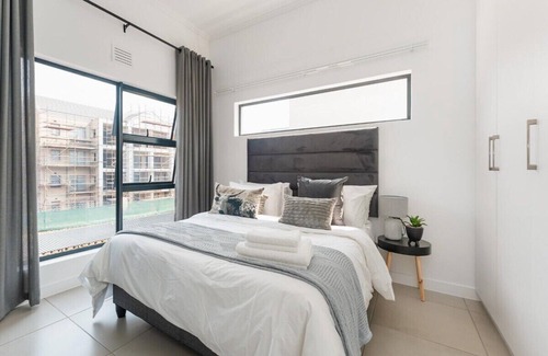 Ballito Apartment | Luxury 2 - Bedroom Upper Floor Apartment