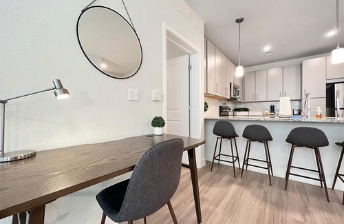 Temple Terrace Apartment | Luxury 2 BR Near Moffitt and USF, Pool Views!
